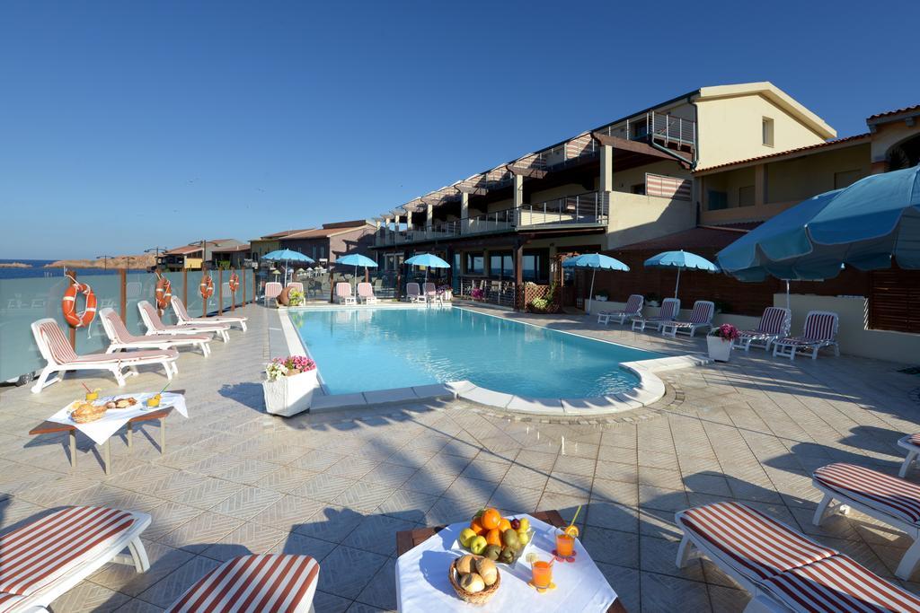 Hotel Corallo Isola Rossa Εξωτερικό φωτογραφία