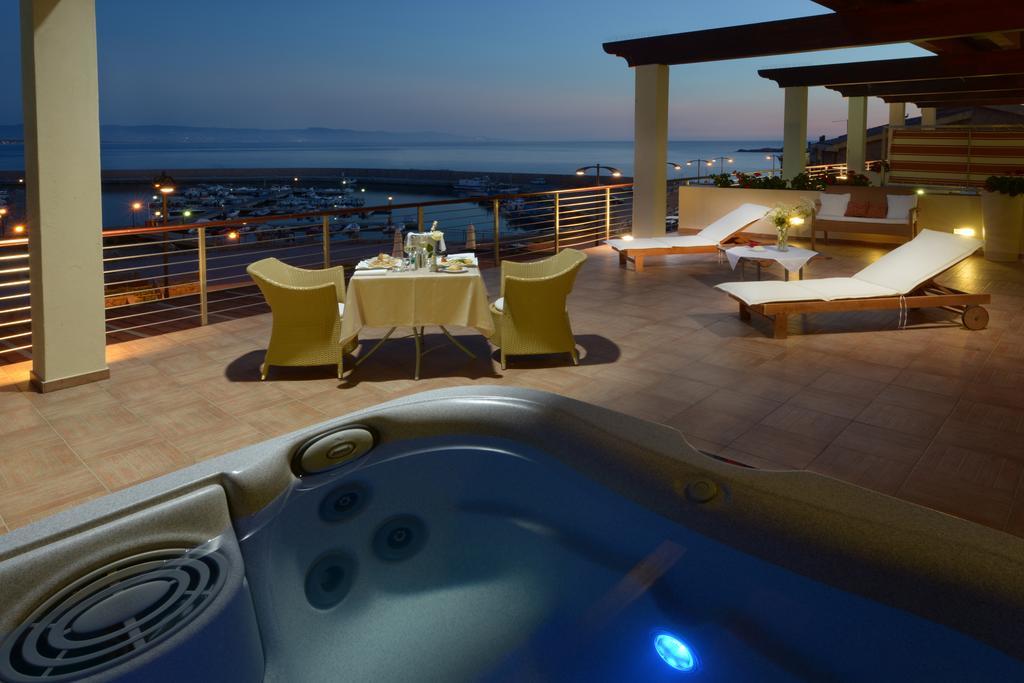 Hotel Corallo Isola Rossa Εξωτερικό φωτογραφία