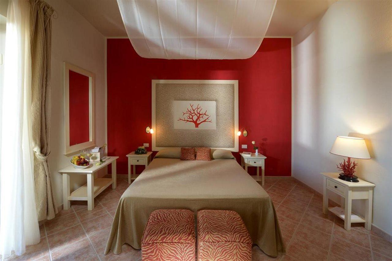 Hotel Corallo Isola Rossa Εξωτερικό φωτογραφία